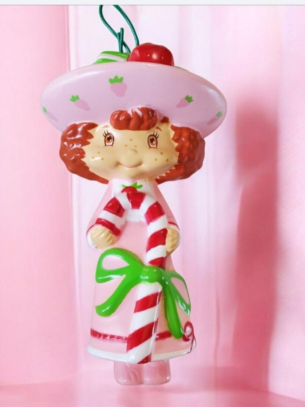 Strawberry Shortcake with Candy Cane Ornament 2004